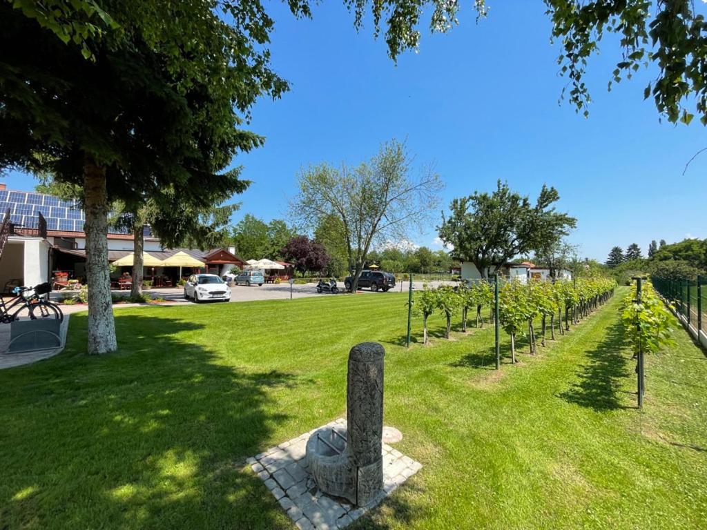 Kukorica Csarda Apartman Balatonujlak Экстерьер фото