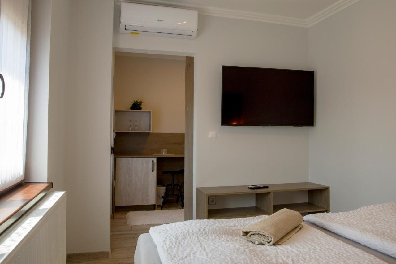 Kukorica Csarda Apartman Balatonujlak Экстерьер фото